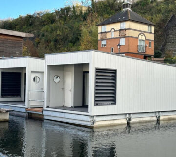 Floating Hotel Pods
