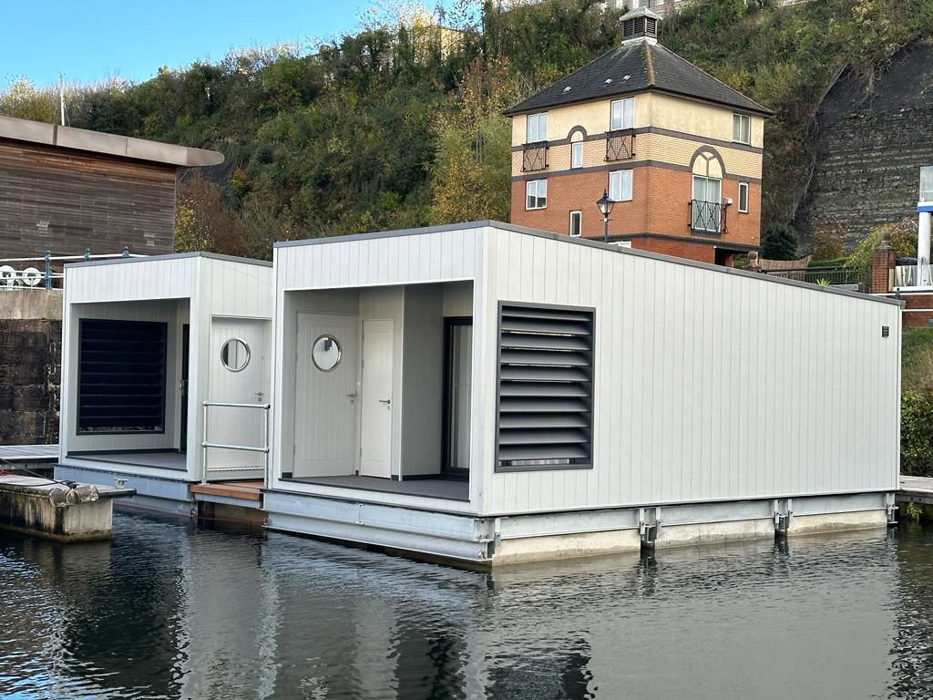 Floating Hotel Pods 1 Floating Hotel Pods